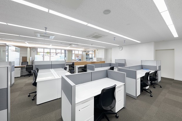 長野県労働金庫大町支店写真４